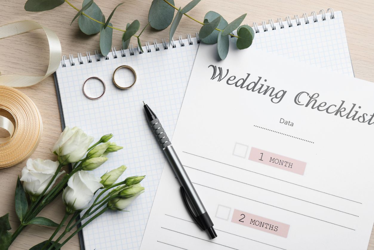 Wedding Season Lash Prep: A Realistic Timeline for Brides (and Everyone Attending)